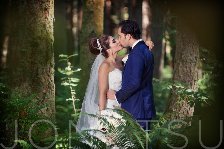 a break in the forest is almost mandatory on a JONETSU shoot- the quiet, the beauty.  There is no better moment to connect than in nature.  The birds and the bugs and the trees- they just don't care.